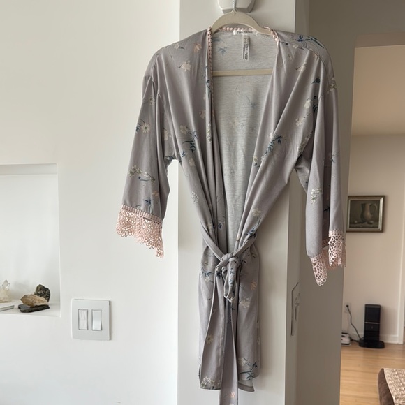 Flora Nikrooz Floral Robe - Picture 1 of 6